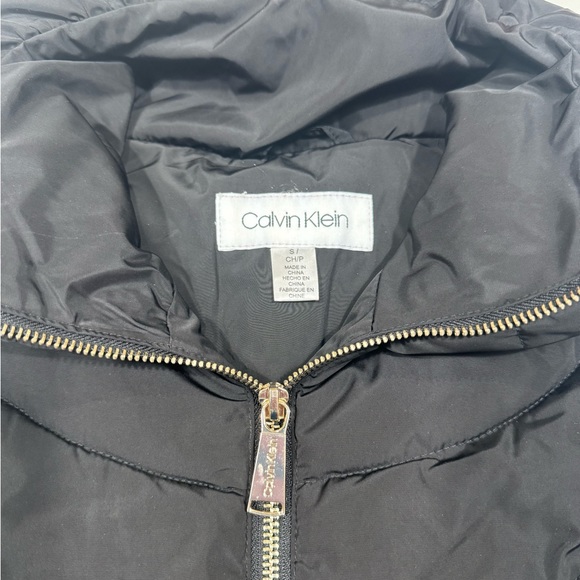 Calvin Klein Black Vest w Gold Accents - Small - Picture 2 of 5